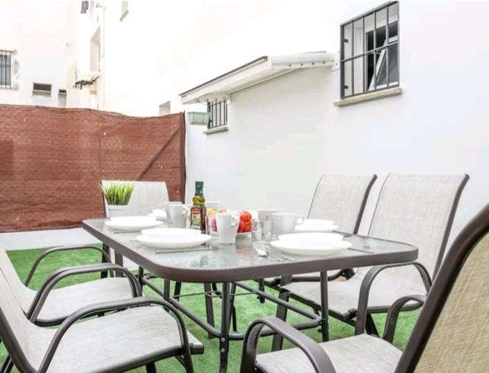 Apartamento Con Patio Y Piscina Cerca De Sevilla La Algaba Εξωτερικό φωτογραφία